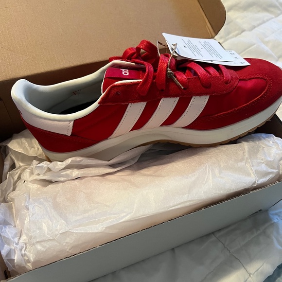 NIB Adidas - Picture 3 of 3